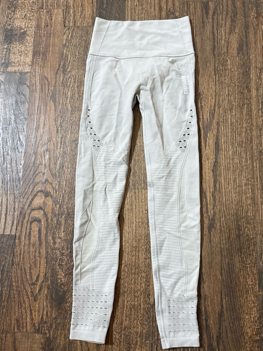Gymshark High-Waist Seamless Leggings in Light Beige